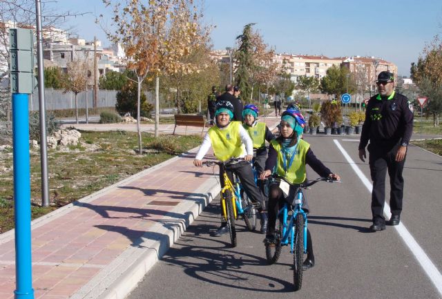 Más de 500 escolares participan en las Jornadas de Educación Vial del nuevo Parque de Tráfico de Caravaca - 3, Foto 3