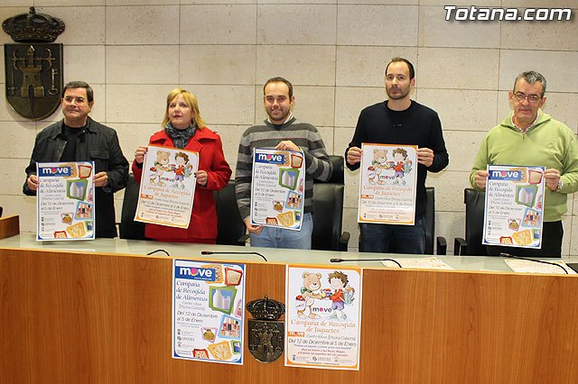 El Centro Deportivo Move, que gestiona la piscina municipal, pone en marcha dos campañas de recogida de alimentos y juguetes para Cáritas, Foto 2