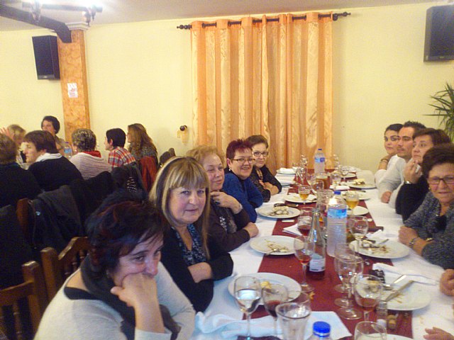 Cena de Navidad de la Asociacin “Amas y Amos de casa Igual-da” de la pedana del Paretn - 4