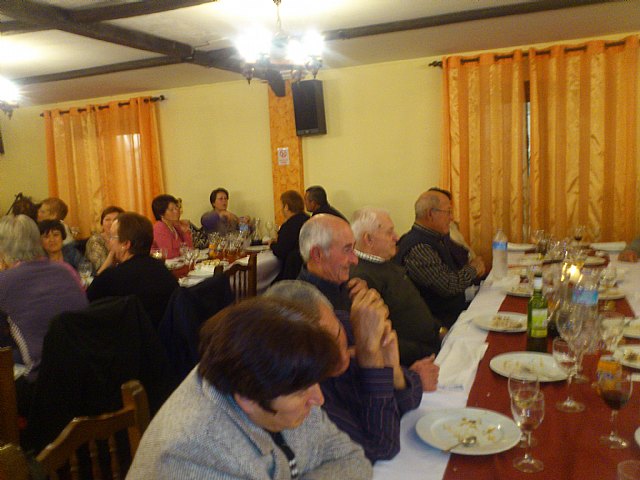 Cena de Navidad de la Asociacin “Amas y Amos de casa Igual-da” de la pedana del Paretn - 9