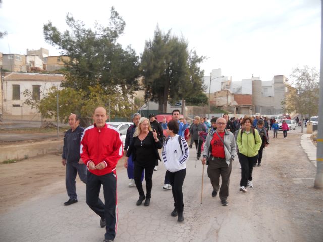 Almost a hundred people participated in the Walk Popular traditional framed within the program of festivities employer, Foto 3