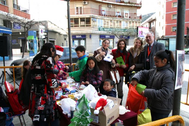 'Consumo' ofrece recomendaciones a los cehegineros, de cara a las compras navideñas - 2, Foto 2