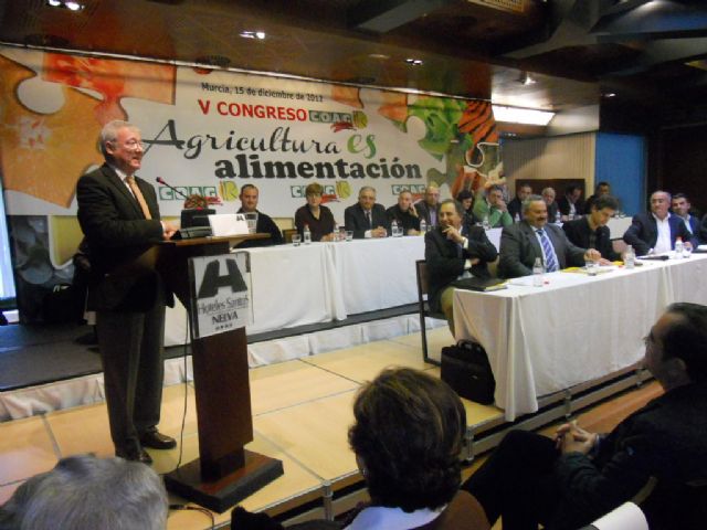 Autoridades municipales asisten al V Congreso regional de COAG-IR que se celebró en Murcia bajo el lema Agricultura es alimentación, Foto 4