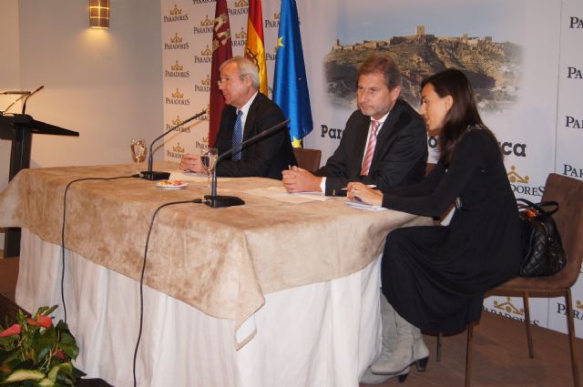 La alcaldesa se reúne con el Comisario Europeo de Política Regional junto con Valcárcel y los alcaldes de Lorca y Puerto Lumbreras - 3, Foto 3