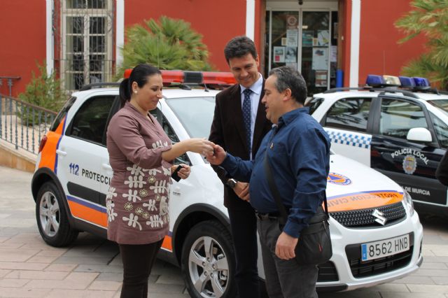 El Ayuntamiento dota con dos nuevos vehículos de bajo consumo a Policía Local y Protección Civil, Foto 2