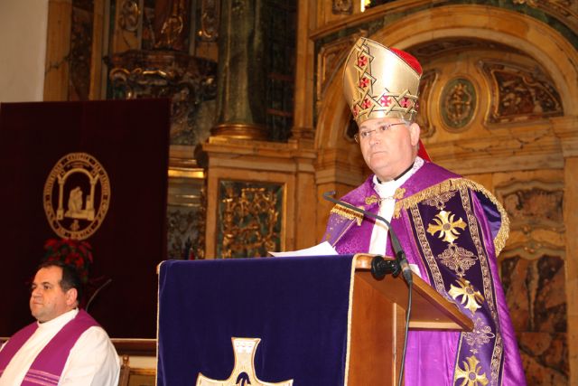 El obispo de Cartagena, José Manuel Lorca Planes, proclama el Pregón de la Navidad 2012, de la Universidad Católica San Antonio de Murcia (UCAM) - 1, Foto 1