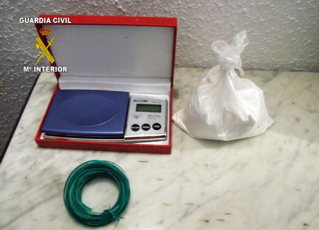 La Guardia Civil desarticula en Águilas una red internacional de tráfico de cocaína - 1, Foto 1