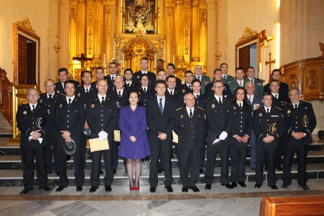 La Policía Local celebró el día de su patrón con la asistencia de la mayoría de los agentes a la misa oficiada en San Lázaro, Foto 2