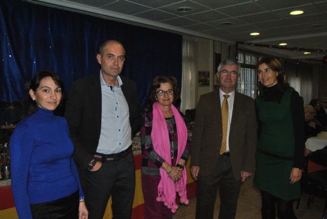 El director general de Personas Mayores y el alcalde de San Javier inauguran la Navidad con los mayores del Centro del IMAS de San Javier - 2, Foto 2