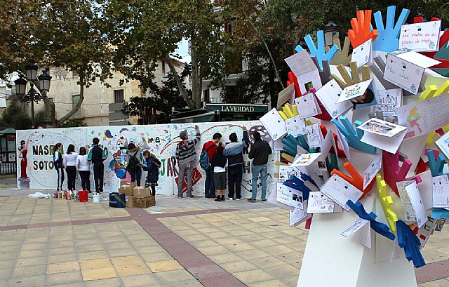 Más de 2.000 jóvenes han participado en Lorca en la jornada de difusión del Premio Sájarov - 1, Foto 1