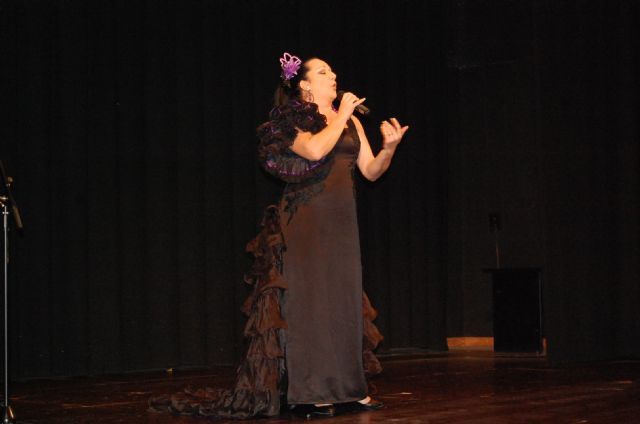 El Cine Teatro IV Centenario de Alguazas asiste a un espectacular show de humor, copla y tango - 3, Foto 3