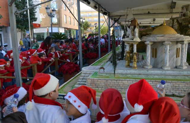 Más de 200 niños de siete colegios pinatarenses participan en el I Encuentro de Villancicos escolares - 3, Foto 3