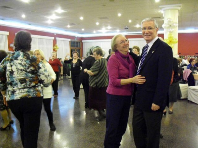 Los mayores celebran y bailan la Navidad - 3, Foto 3