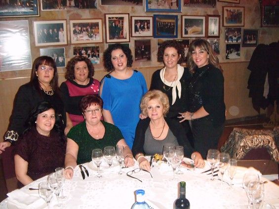 Las mujeres de Alguazas se lo pasan en grande en su tradicional cena de convivencia navideña - 2, Foto 2