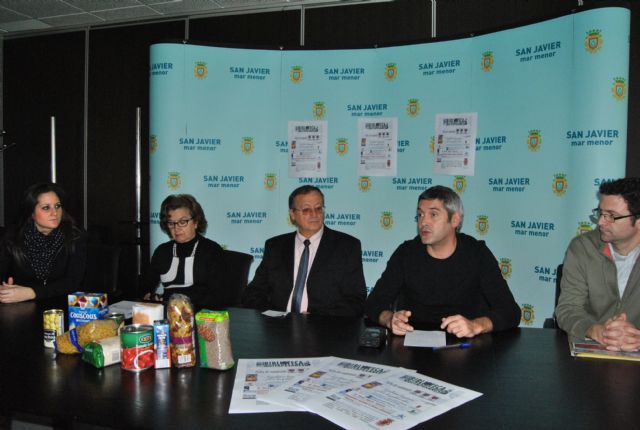 Las bibliotecas de San Javier asumen, de forma indefinida, el programa regional de entrega de alimentos Quitapesares - 2, Foto 2