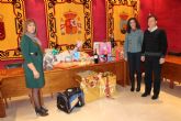 Águeda Pérez agraciada con la cesta de navidad sorteada por el Ayuntamiento de Bullas