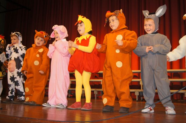 Los alumnos del iniciación musical de la Escuela Municipal de Música presentan sus trabajos interpretativos ante padres y familiares - 1, Foto 1