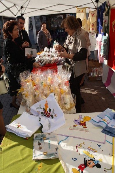Inaugurado el stand navideño de la Asociación Mucho por Vivir de Torre-Pacheco - 1, Foto 1