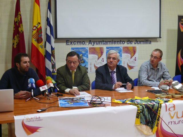 Presentadas oficialmente la VI Vuelta a Murcia Máster y la III Semana Internacional de Ciclismo de Bomberos, que se celebrarán en nuestra localidad el próximo año - 2, Foto 2