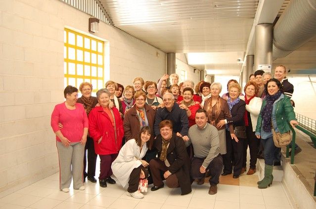 Los alumnos de Gerontogimnasia de Alguazas ejercitan la saludable Navidad - 2, Foto 2