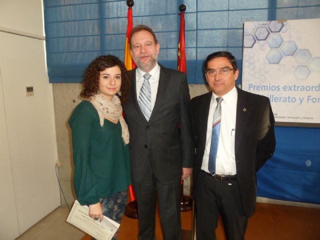 Una ceheginera gana el Premio Extraordinario de Bachillerato de la Región de Murcia - 2, Foto 2