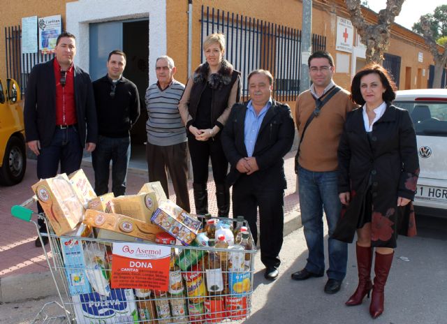 ASEMOL entrega a Cáritas Parroquial cerca de 400 kilos de alimentos para los más necesitados - 5, Foto 5