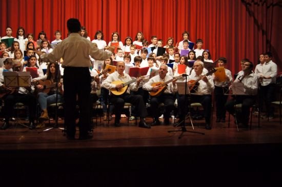 Los alumnos de Lenguaje Musical de la Escuela Municipal de Música protagonizan un Concierto de Villancicos, Foto 3