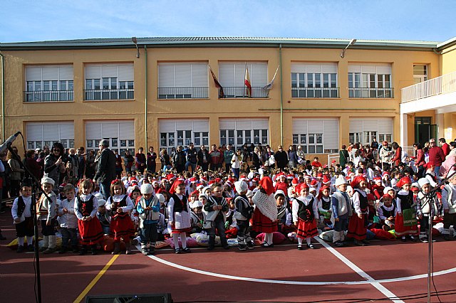 El colegio Santa Eulalia celebr su tradicional fiesta de Navidad - 1