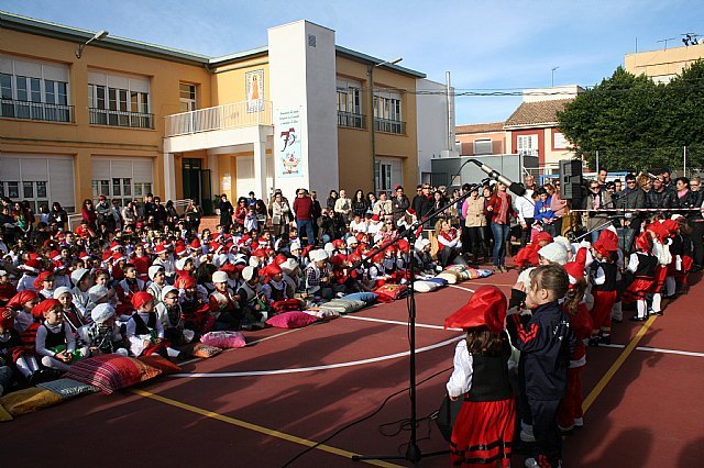 The Santa Eulalia school held its traditional Christmas party, Foto 1