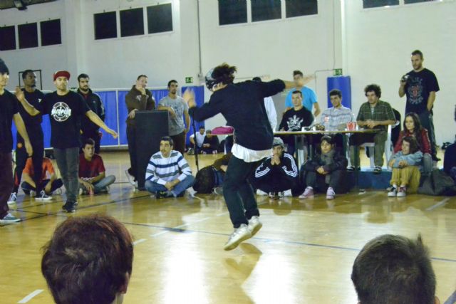 Un centenar de jóvenes compiten en el campeonato de breakdance por equipos Dejando Huella 3.0 - 2, Foto 2