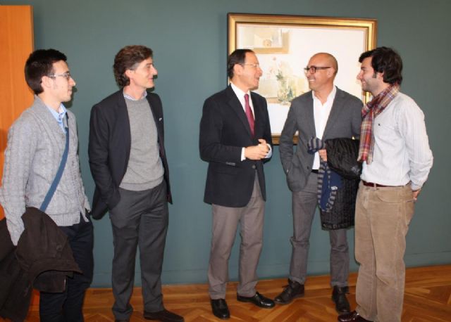 Cámara brinda el apoyo del Ayuntamiento para colaborar con las iniciativas de la Asociación Jóvenes Murcianos con los Derechos Humanos - 1, Foto 1