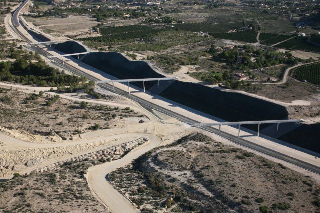 Adif finaliza las obras de plataforma del tramo El Carrús-Elche (Alicante) - 2, Foto 2