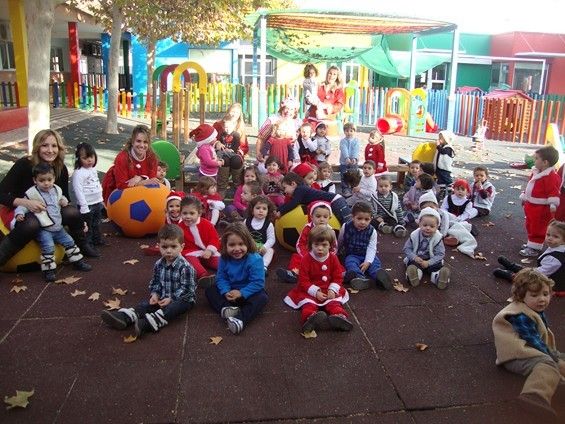 La Escuela Infantil Reina Sofía de Alguazas recibe la visita inesperada de Papá Noel - 4, Foto 4
