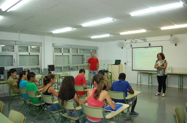 El Gobierno Regional concede al Ayuntamiento de Alguazas ayudas para desarrollar actuaciones de lucha contra el absentismo escolar - 2, Foto 2