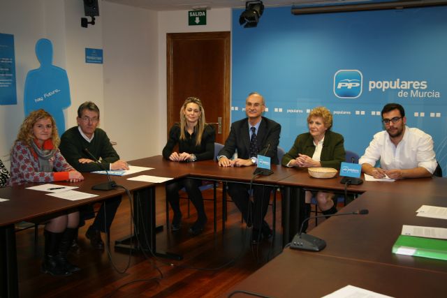 El PP constituye su nueva Comisión de Participación Educativa - 1, Foto 1