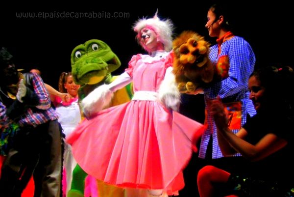Éxito total del espectáculo infantil Cantabaila, Foto 2