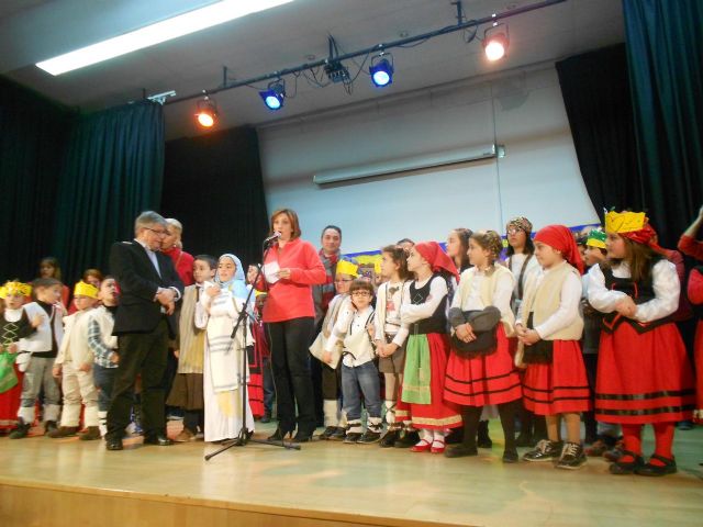 Más de 60 niños y niñas de Puente Tocinos participan en el V Taller-Ludoteca organizado por la Asociación Amigos del Belén - 2, Foto 2