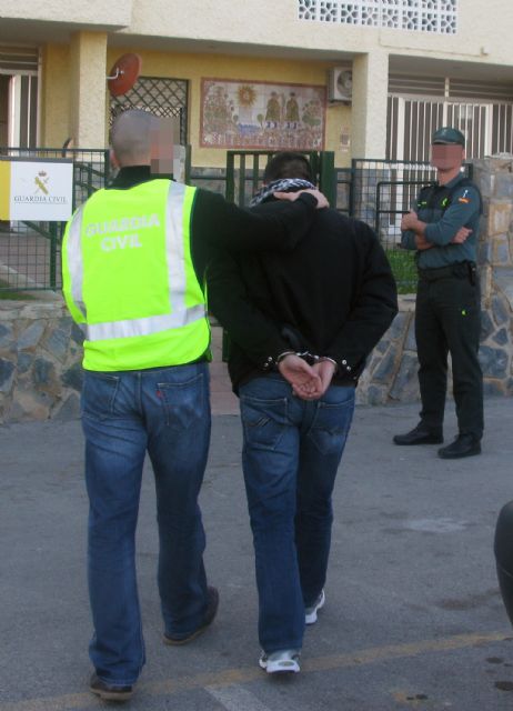 La Guardia Civil detiene al presunto autor de dos robos con intimidación en establecimientos públicos - 1, Foto 1