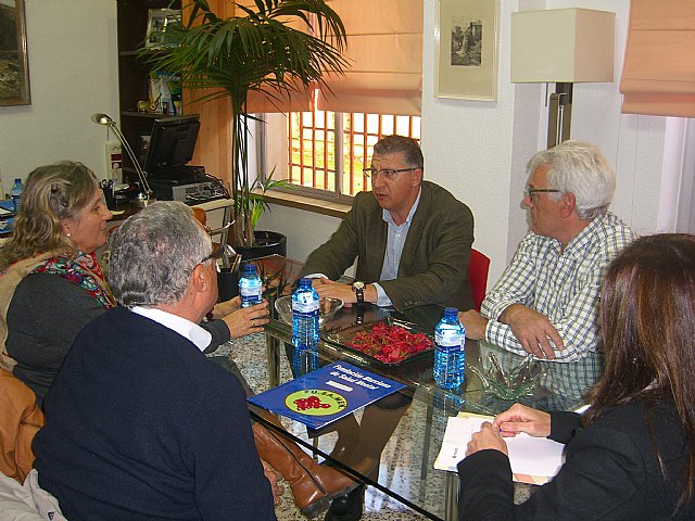 El director general de Personas con Discapacidad del IMAS recibe a responsables de FEAFES, Foto 1