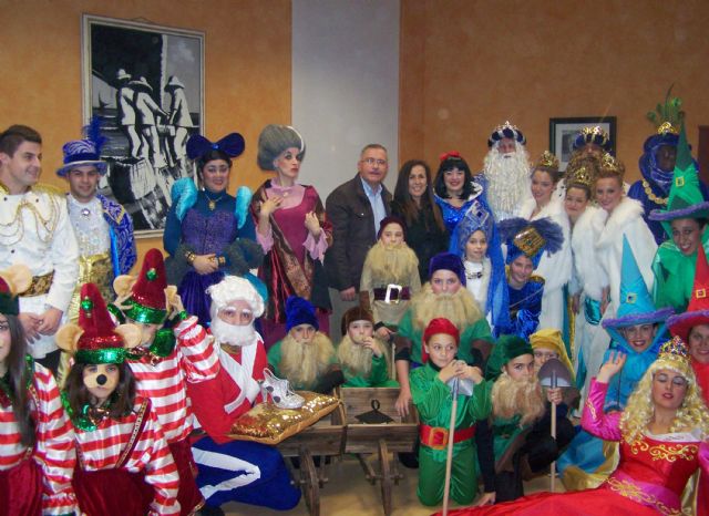 La Cabalgata de Reyes en Águilas esta inspirada este año en los clásicos infantiles: Blancanieves, La Bella Durmiente y La Cenicienta - 1, Foto 1