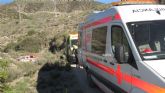 Cruz Roja de guilas asiste un accidente de trfico muy grave en el paraje conocido como Barranco Mesas