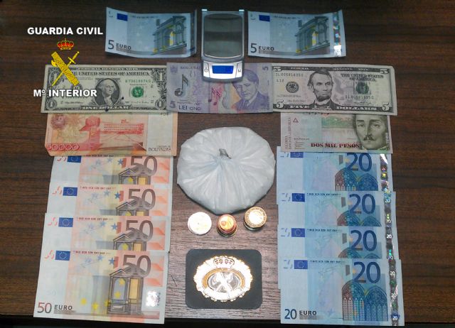 La Guardia Civil intercepta a un vendedor ambulante de cocaína - 2, Foto 2