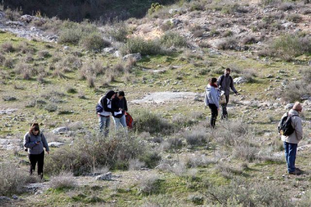 Alumnos de la Universidad de Murcia investigan el yacimiento caravaqueño de Los Villaricos - 1, Foto 1