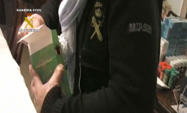 La Guardia Civil detiene a 2 personas por distribuir productos ilegales para el tratamiento de la obesidad - 5, Foto 5