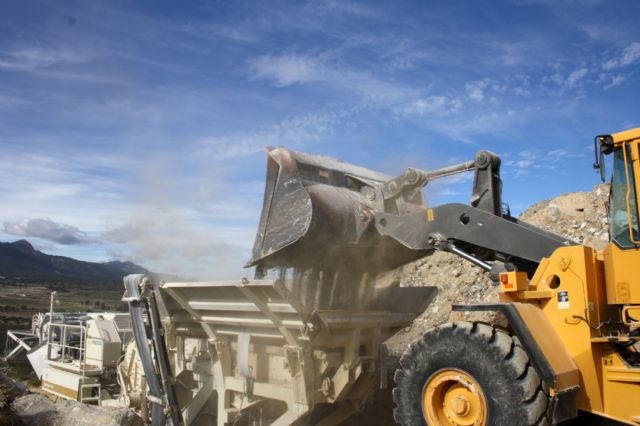 Valero Elbal inaugura su planta de tratamiento de residuos inertes - 1, Foto 1