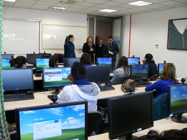 El Curso de Imagen Digital organizado por la Concejalía de Juventud comenzó el pasado miércoles - 1, Foto 1