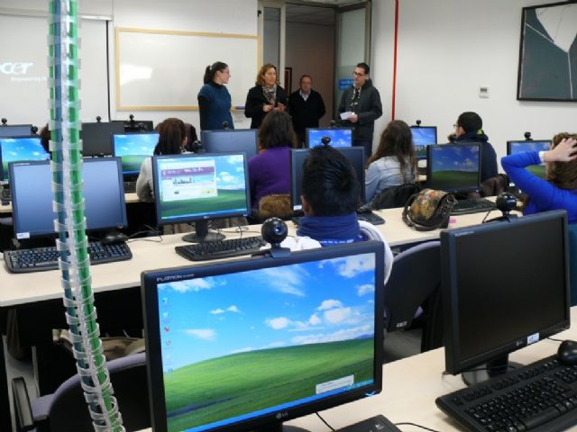 El Curso de Imagen Digital organizado por la Concejalía de Juventud comenzó el pasado miércoles - 2, Foto 2