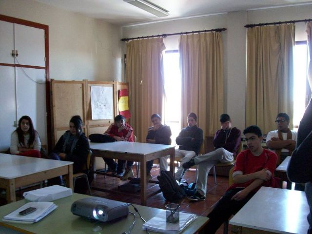 Los alumnos del Aula Ocupacional de Totana participan en diferentes actividades complementarias durante el primer trimestre del curso escolar - 1, Foto 1