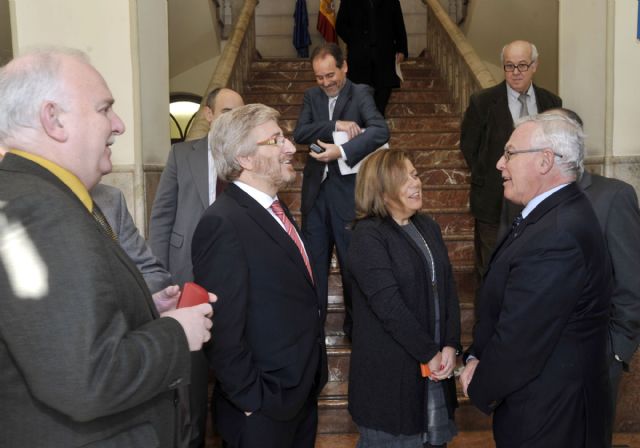 La Universidad de Murcia y la SEMG crean la Cátedra de Medicina de Familia y Actitudes Saludables - 1, Foto 1