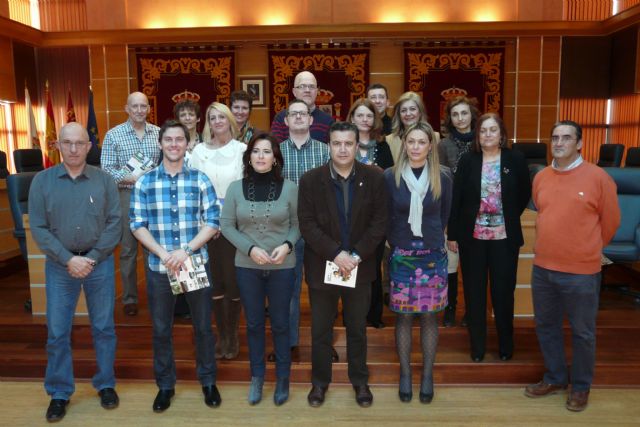 El Ayuntamiento de Molina de Segura recibe la visita de un grupo de profesores de la ciudad galesa de Cardiff que participa en el Proyecto Comenius Regio - 1, Foto 1